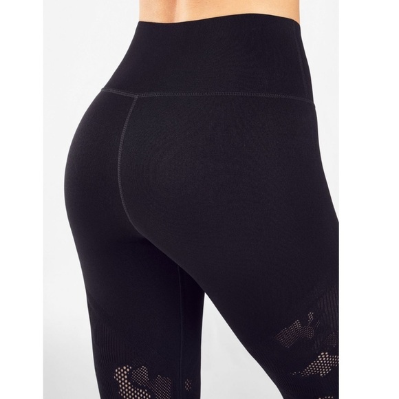 Fabletics black HIGH-WAISTED SCULPTKNIT CAMO  LEGGING size S - Picture 2 of 10